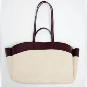 ★ZARA★ DOUBLE HANDLE TOTE BAG ZARA DOUBLE HANDLE TOTE BAG 🔖Tote bag. Shoulder straps and